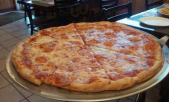 Tosco's Pizzeria food