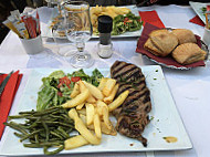 Au Petit Bouchon food