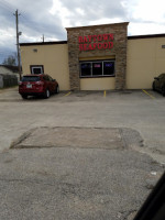 Baytown Seafood outside