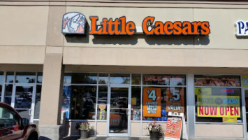 Little Caesars Pizza outside