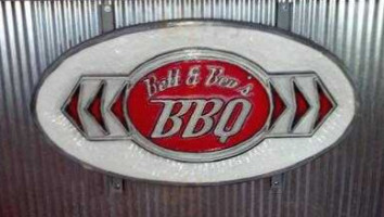 Bett And Bev's Bbq food