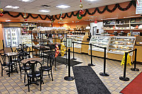 Lasalle Bakery inside