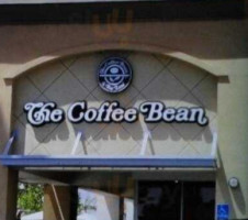 The Coffee Bean Tea Leaf outside