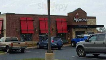 Applebee's Grill And Petoskey outside