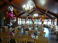 Ashwood Nurseries Tea Room inside