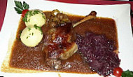 Wirtshaus Wolpertinger food