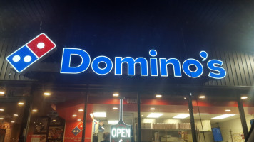 Domino's food