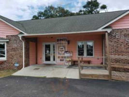 Burney's Bakery Ice Cream Shop outside