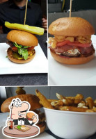 Burger Town Dorval food