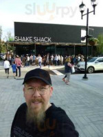 Shake Shack Pinecrest inside