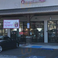 Menchie's Frozen Yogurt Arroyo Grande outside