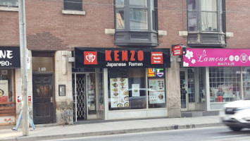 Kenzo Ramen outside