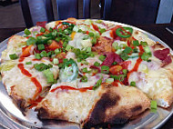 Revolve Pizza Kitchen food