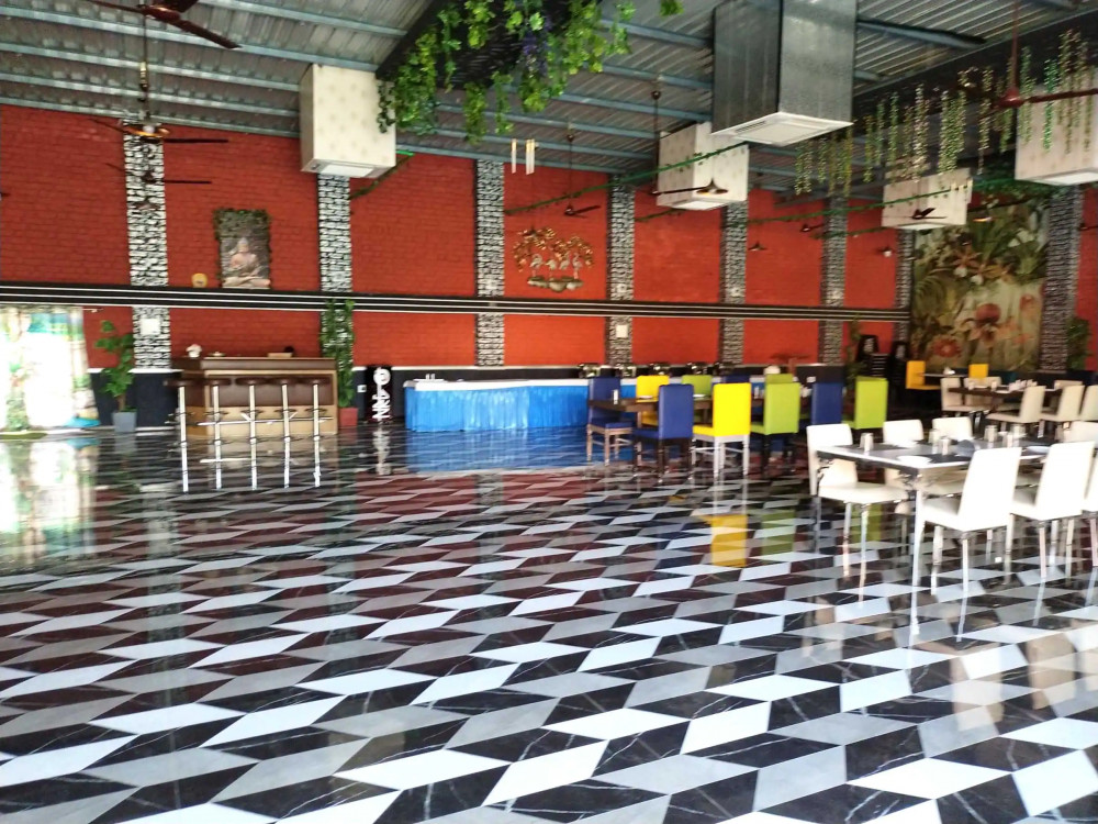 restaurant image