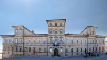 Stefano Paganini Alla Corte Degli Alfieri food