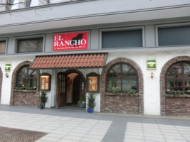 Steakhaus El Rancho outside