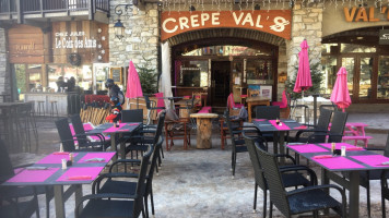 Crepe Val's inside