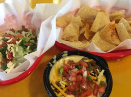 Fuzzy's Taco Shop food