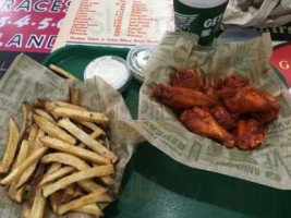 Wingstop inside