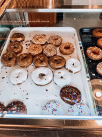 Holtman's Donut Shop outside