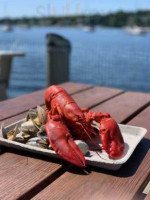 Young's Lobster Pound inside