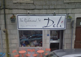 Richmond Street Deli outside