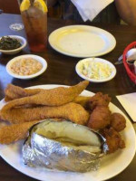 Shands Fish Bbq food