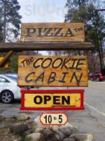 Cabins And Cookies outside