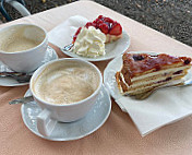 Café Wahl food