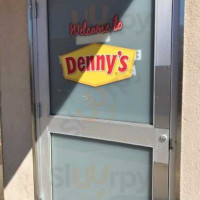 Denny's outside