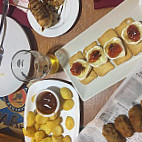 Cerveceria Tira La Cana food