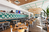 Beach House Bar & Grill inside