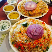 Paradise Biryani Pointe food