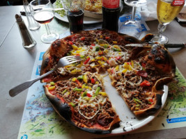 Le Comptoir A Pizza Envermeu food