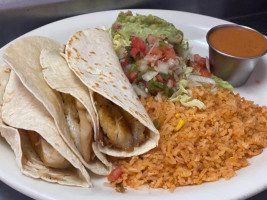 Las Palmas Mexican Grill food