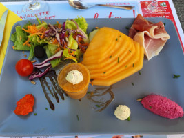 L'ours Maçon Putting Golf food