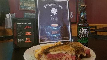 Finnegan's Pub food