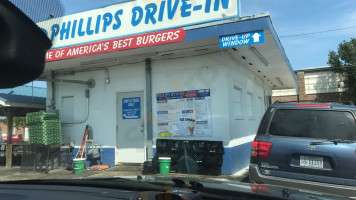 Phillips Drive-in outside