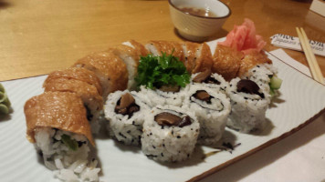 Gonoe Sushi Japanese Restaurant food