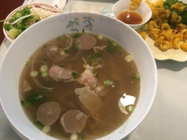 Pho Cali food