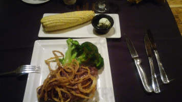 Aspens Grill food