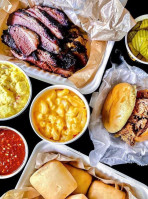 Dickey's Barbecue Pit food