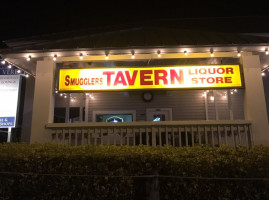 Smugglers Tavern Liquor Store inside