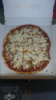 Sergio's Pizza food