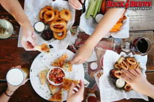 Rock And Brews Corona food