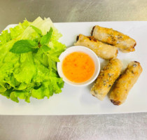 Le P'tit Vietnam (tinh Que) Vietnamien food