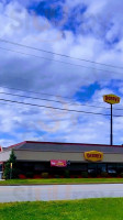 Denny's outside