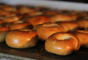 Bagels-4-u Of Warren food