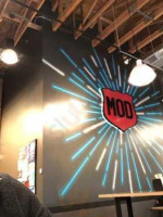 Mod Pizza inside