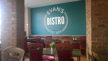 Evan's Bistro inside